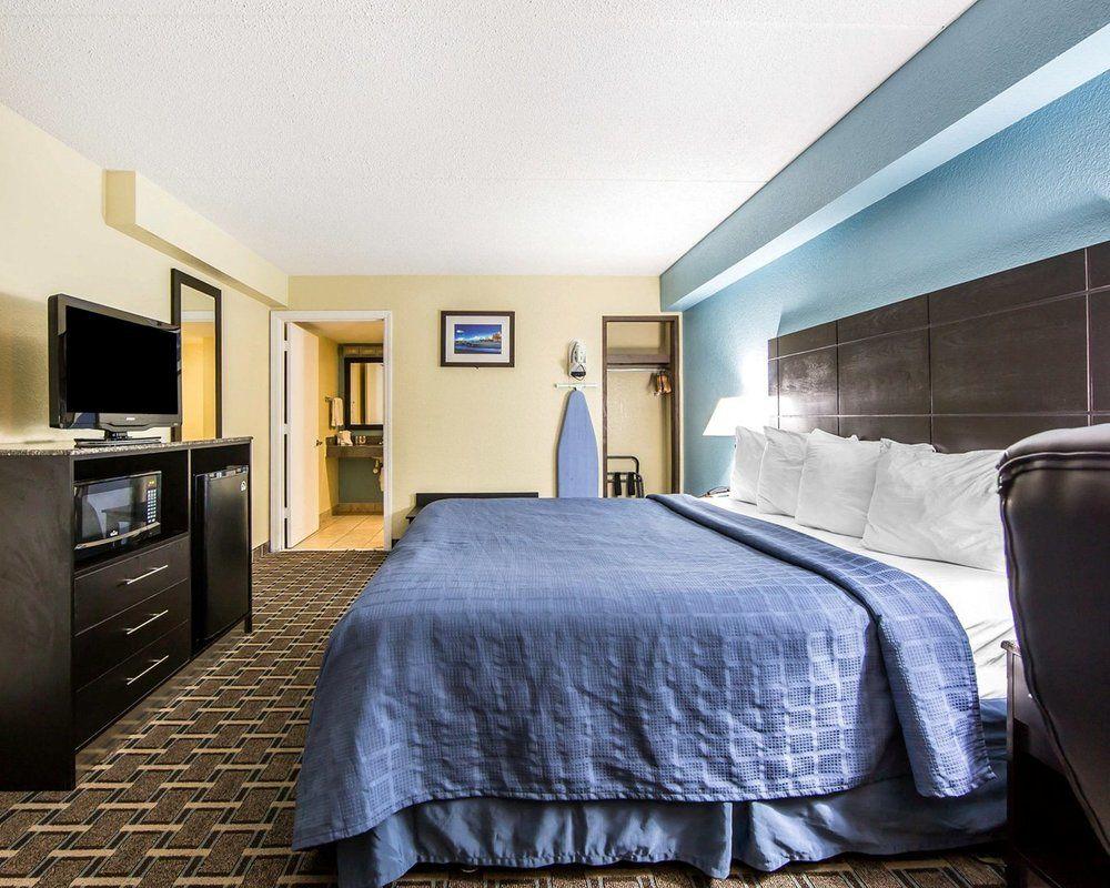 Oyo Hotel Knoxville Tn Cedar Bluff I-40 Exterior foto