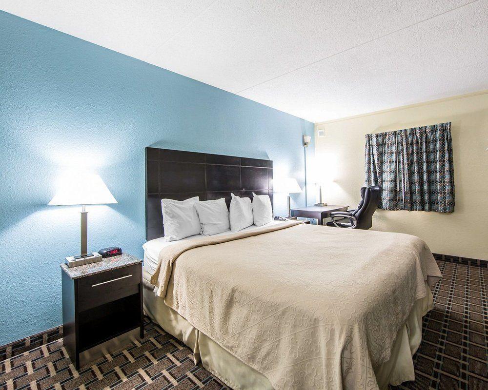 Oyo Hotel Knoxville Tn Cedar Bluff I-40 Exterior foto