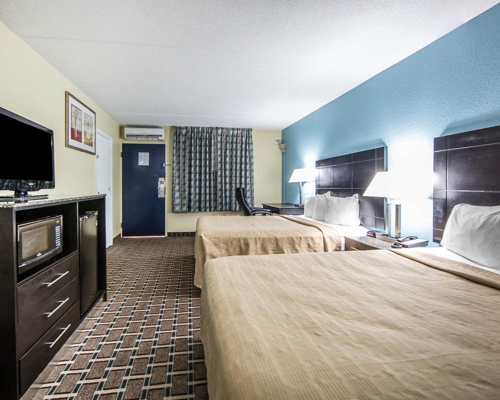 Oyo Hotel Knoxville Tn Cedar Bluff I-40 Exterior foto