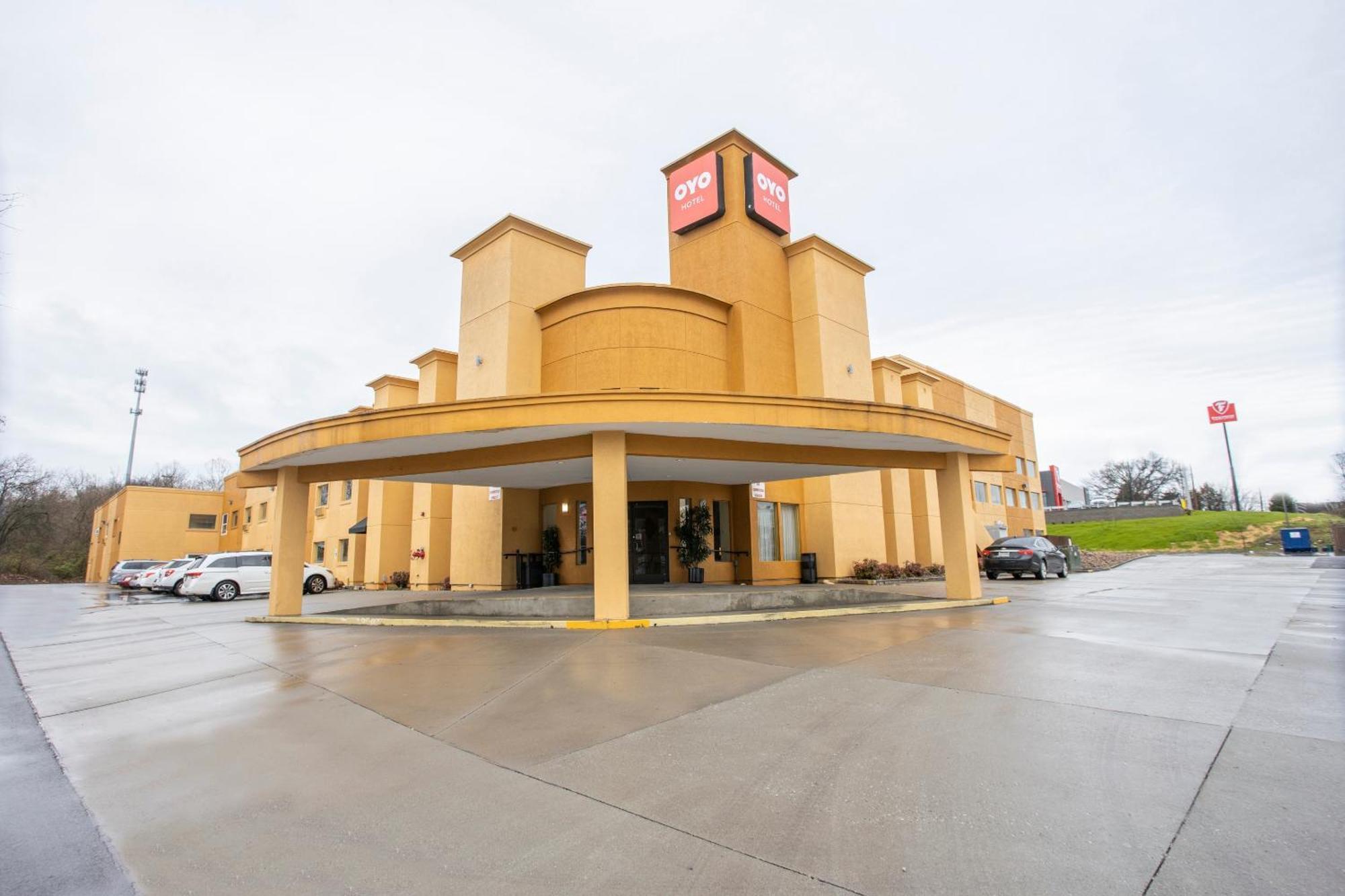 Oyo Hotel Knoxville Tn Cedar Bluff I-40 Exterior foto
