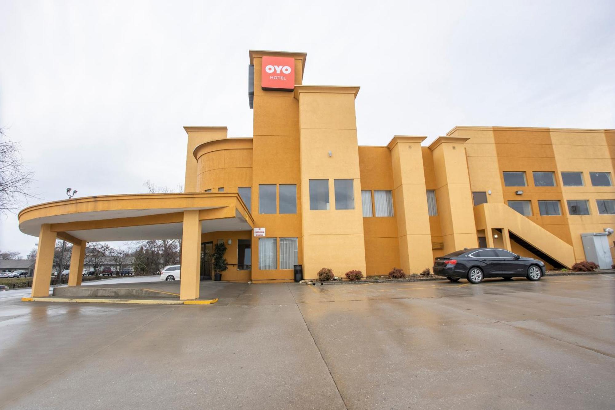 Oyo Hotel Knoxville Tn Cedar Bluff I-40 Exterior foto